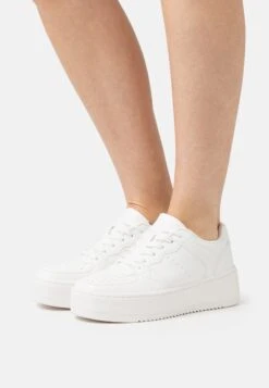 Anna Field Trainers - White