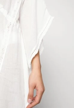 Anna Field Beach Accessory -White 13 Anna Field Beach Accessory -White -Anna Field 0c7c9e292d52412dadbb221579dcd59b