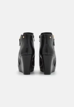 Platform Ankle Boots - Black 11 Platform Ankle Boots - Black -Anna Field 12b59d70479c487180ae4db3cc2465a0