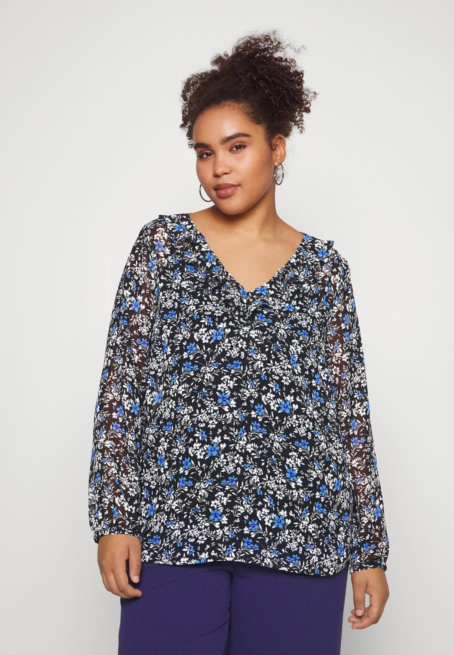 Blouse - Black 3 Blouse - Black