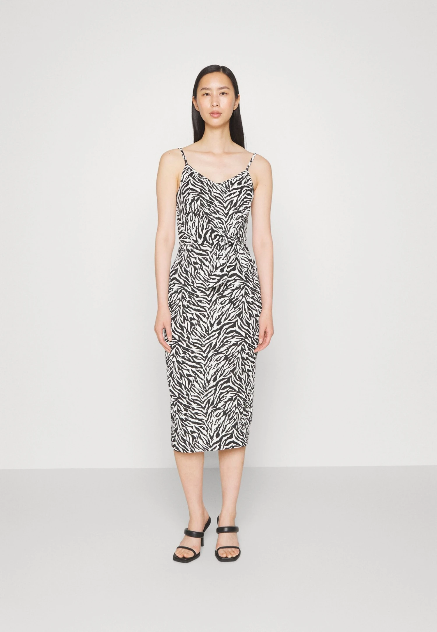 Anna Field Day Dress - Black/White 6 Anna Field Day Dress - Black/White - Image 4