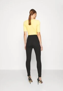 Anna Field Punto Leggings With Button Detail - Leggings - Trousers - Black 9 Anna Field Punto Leggings With Button Detail - Leggings - Trousers - Black -Anna Field 33f906a6b264471e94805b4626428f72