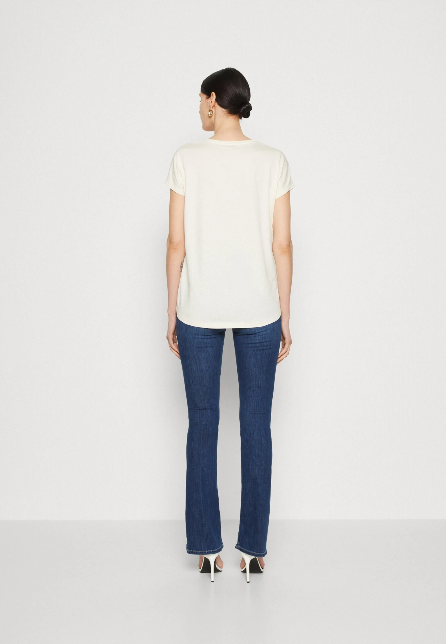 Anna Field Print T-Shirt - Offwhite 5 Anna Field Print T-Shirt - Offwhite - Image 3