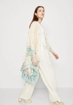 Anna Field Cape - Yellow 11 Anna Field Cape - Yellow -Anna Field 469dd67874904c34ad91620cd427e621