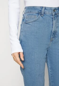 Slim Fit Jeans - Light Blue Denim 11 Slim Fit Jeans - Light Blue Denim -Anna Field 4c1bcf1d3eb745ee908ebe67cd4bac5e