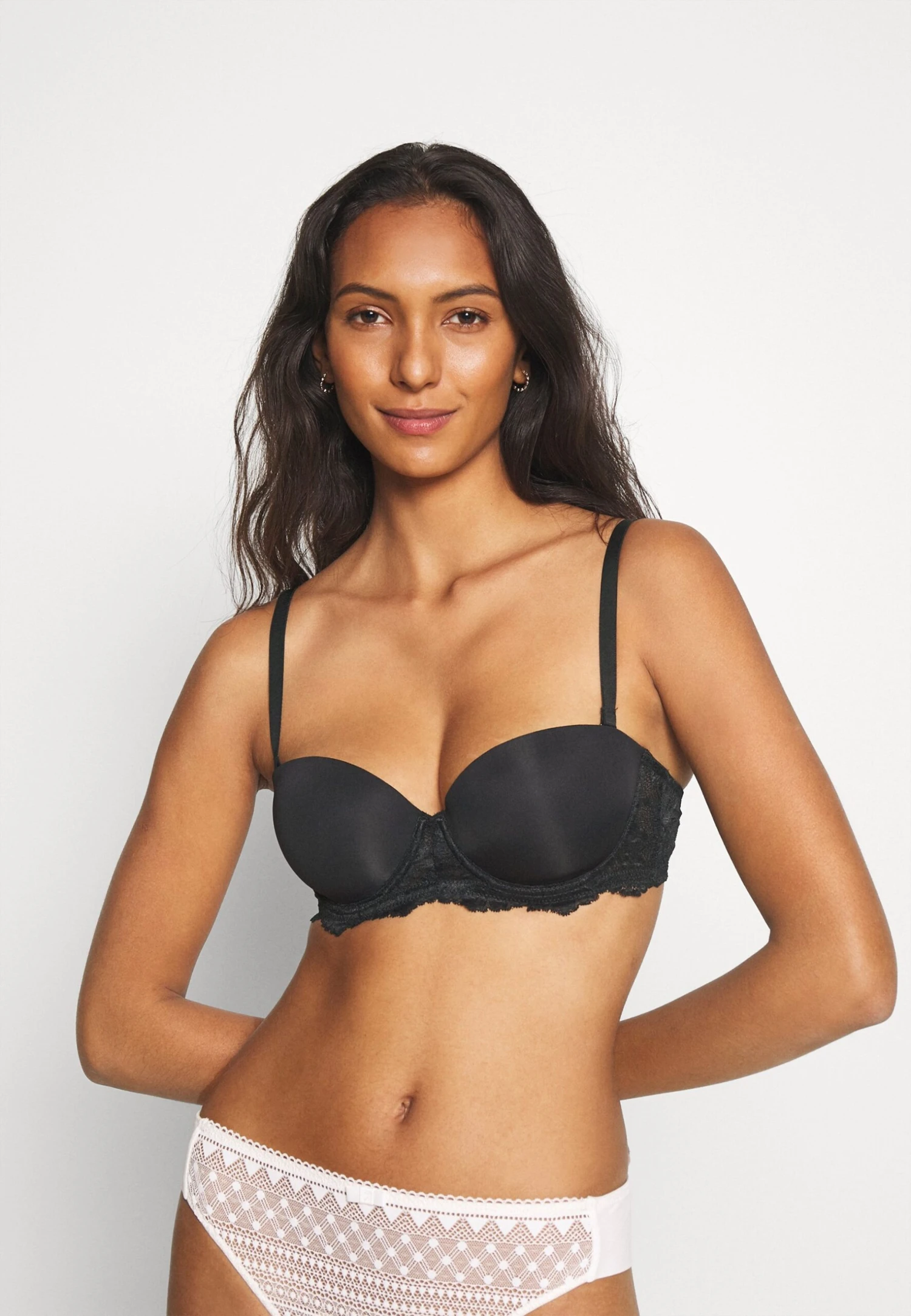 Anna Field 2 Pack - Multiway / Strapless Bra - Black/Beige 6 Anna Field 2 Pack - Multiway / Strapless Bra - Black/Beige - Image 4