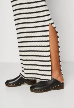 Anna Field Jumper Dress - Black/White 13 Anna Field Jumper Dress - Black/White -Anna Field 54490a015b364a8f8ae5391c2abf0c31