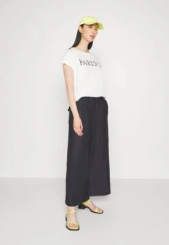 Anna Field Print T-Shirt - Off-White -Anna Field 54918094c9354f5a87f040578d95e2f8
