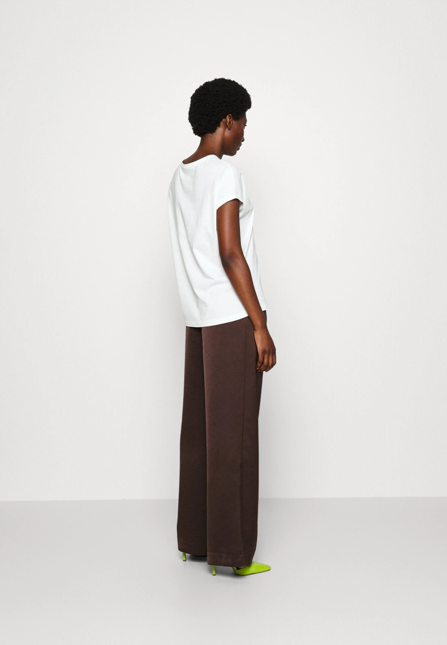 Anna Field Trousers - Brown 5 Anna Field Trousers - Brown - Image 3