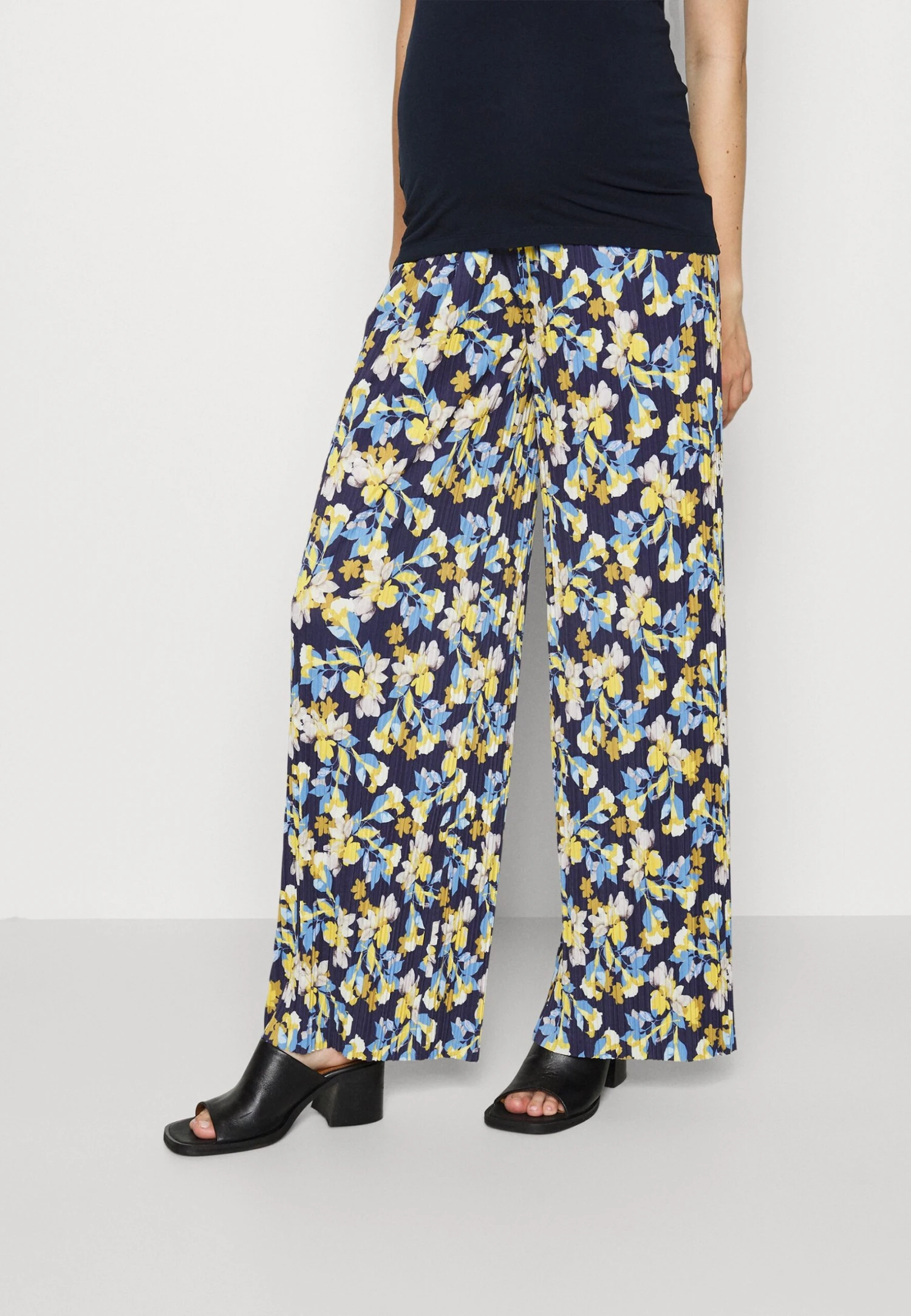Trousers - Multicoloured 3 Trousers - Multicoloured