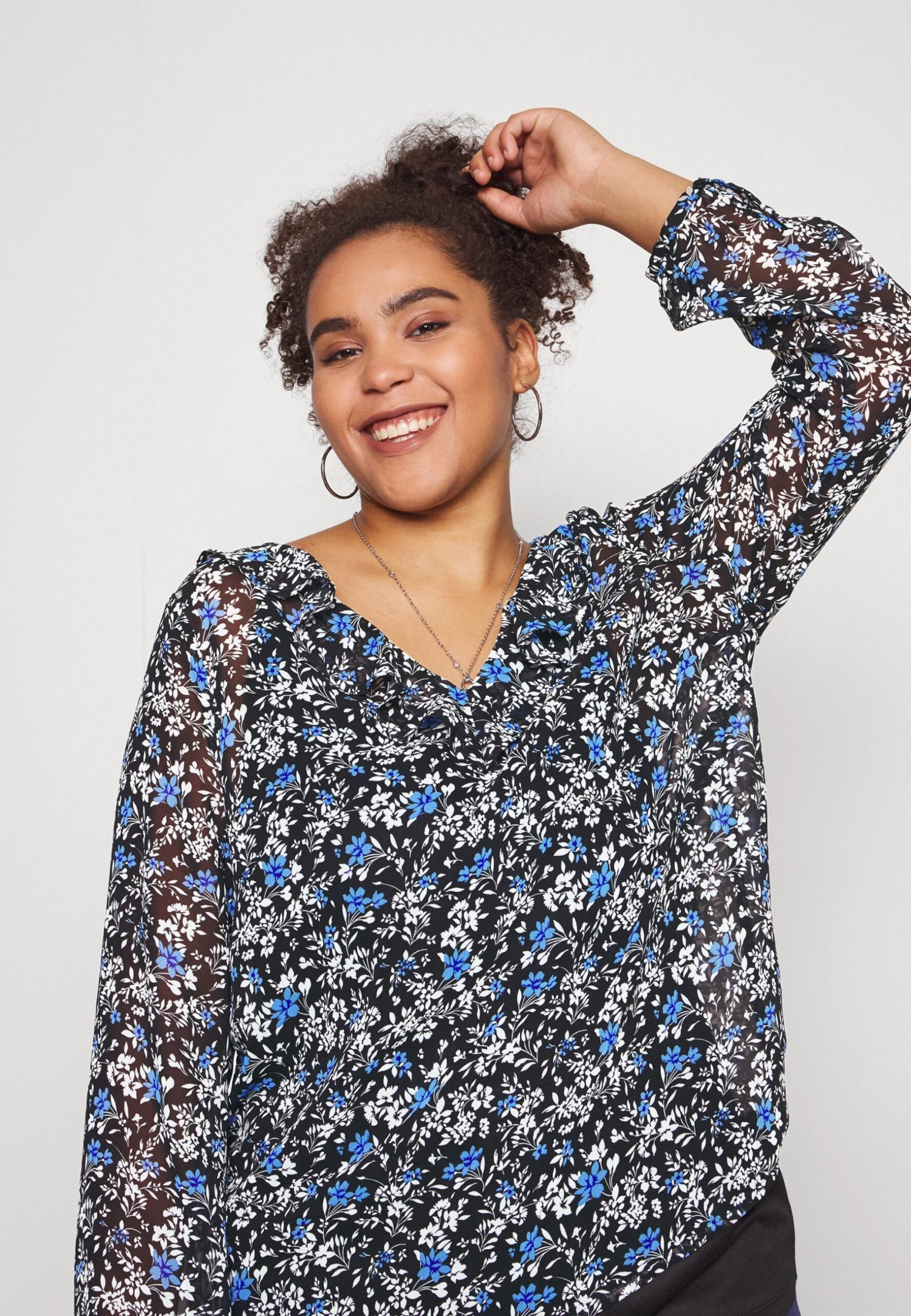 Blouse - Black 6 Blouse - Black - Image 4