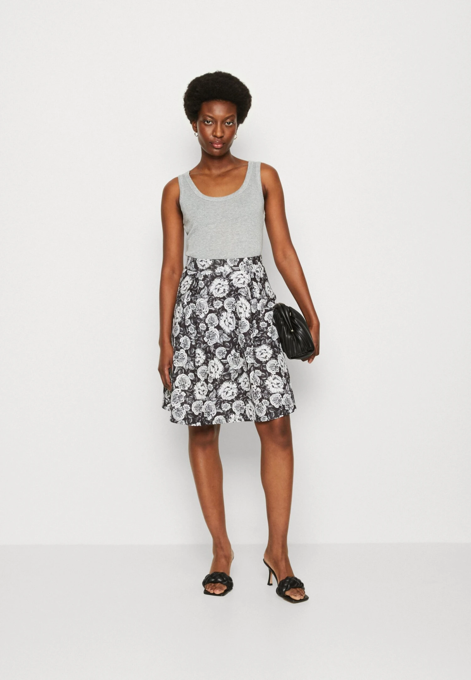 Anna Field Pleated Skirt - Black/White 4 Anna Field Pleated Skirt - Black/White - Image 2