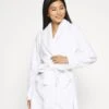 Anna Field Dressing Gown - White 1 Anna Field Dressing Gown - White -Anna Field d1f8c2190e8e4364bef1b74129f78a46
