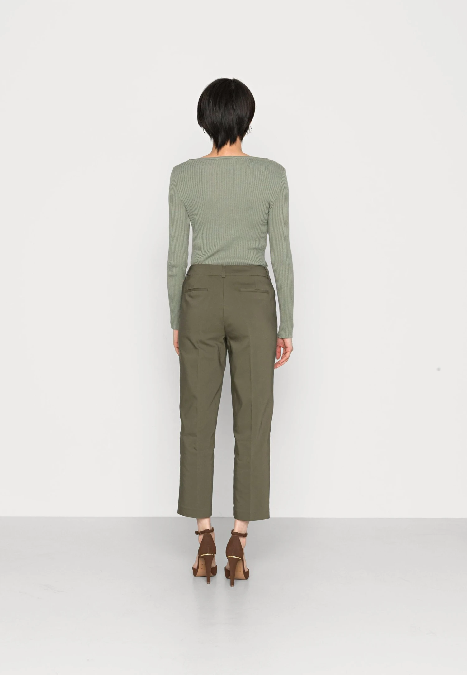 Anna Field Chinos - Dark Green 5 Anna Field Chinos - Dark Green - Image 3