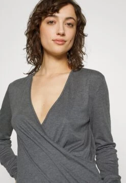 Anna Field Pyjama Set - Pyjama Set 13 Anna Field Pyjama Set - Pyjama Set -Anna Field dc89de8aafb74f28af2d7f42fd3671e0