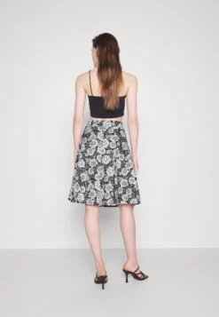 A-Line Skirt - Black/White 10 A-Line Skirt - Black/White -Anna Field e17b471d2d2c4b85b62023e8f608c1cd