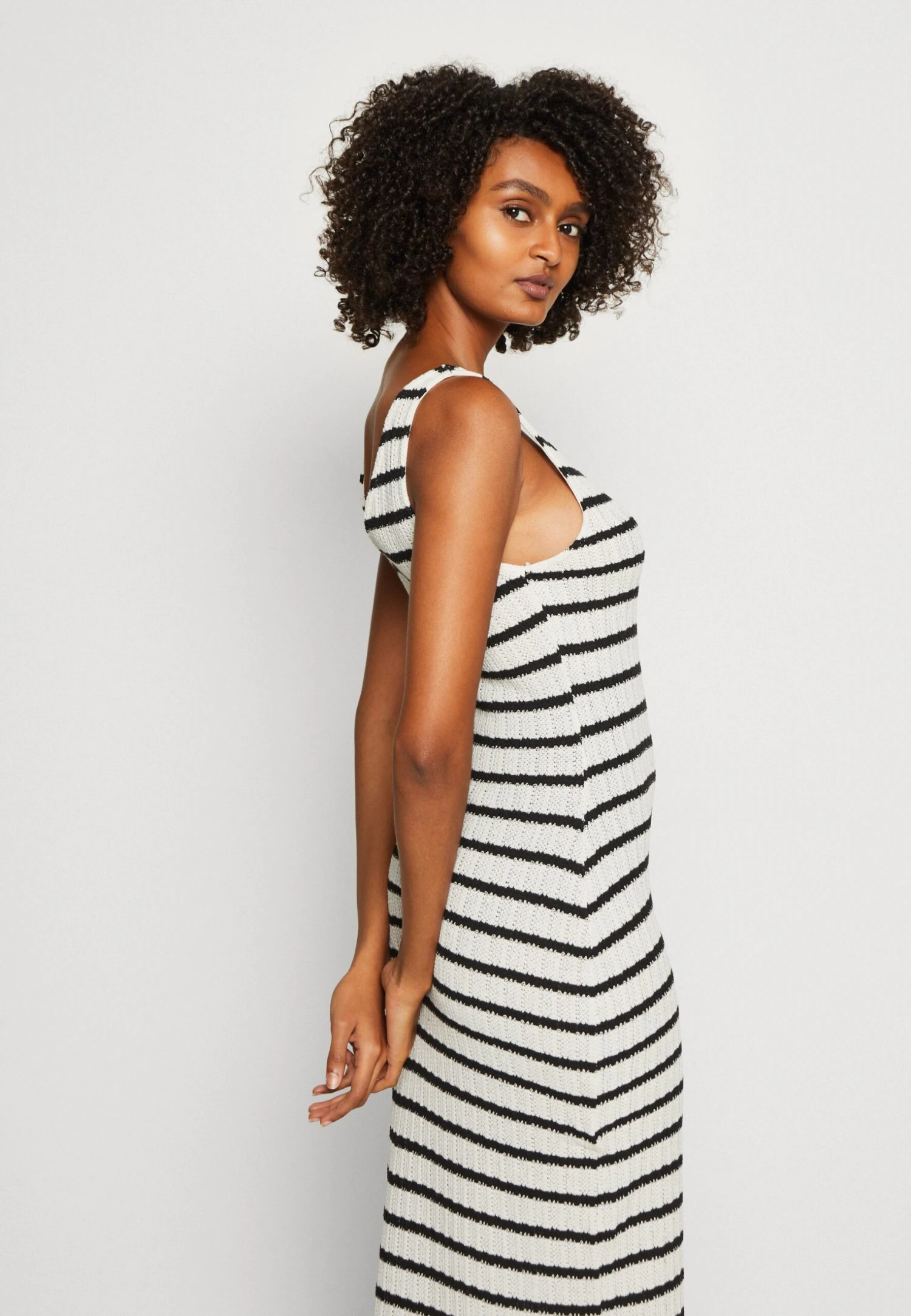 Anna Field Jumper Dress - Black/White 6 Anna Field Jumper Dress - Black/White - Image 4