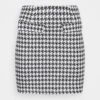 Anna Field Mini Skirt - Black/White 2 Anna Field Mini Skirt - Black/White -Anna Field e96b39fdf9f443a898f6cad58e57fcdc