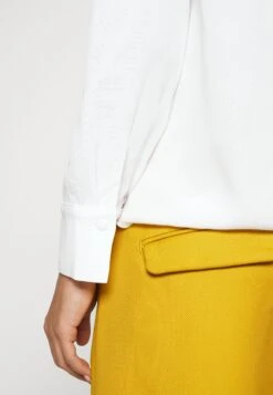 Blouse -Off-White 13 Blouse -Off-White -Anna Field ec7ba74ccc1845a7aaf5bdf432705ec1