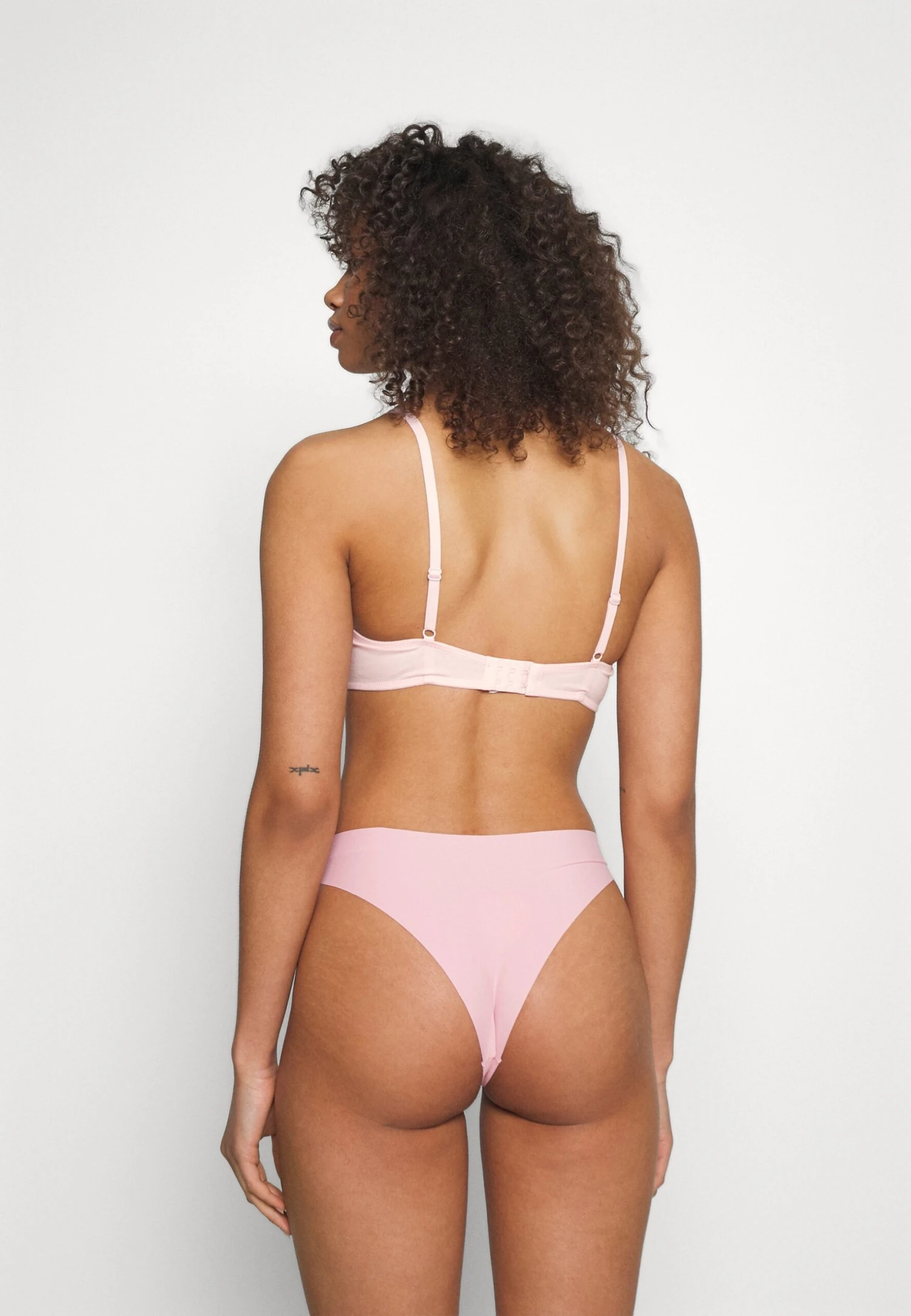 Anna Field 2 Pack - T-Shirt Bra - 402 - Pink_102 - Grey 5 Anna Field 2 Pack - T-Shirt Bra - 402 - Pink_102 - Grey - Image 3